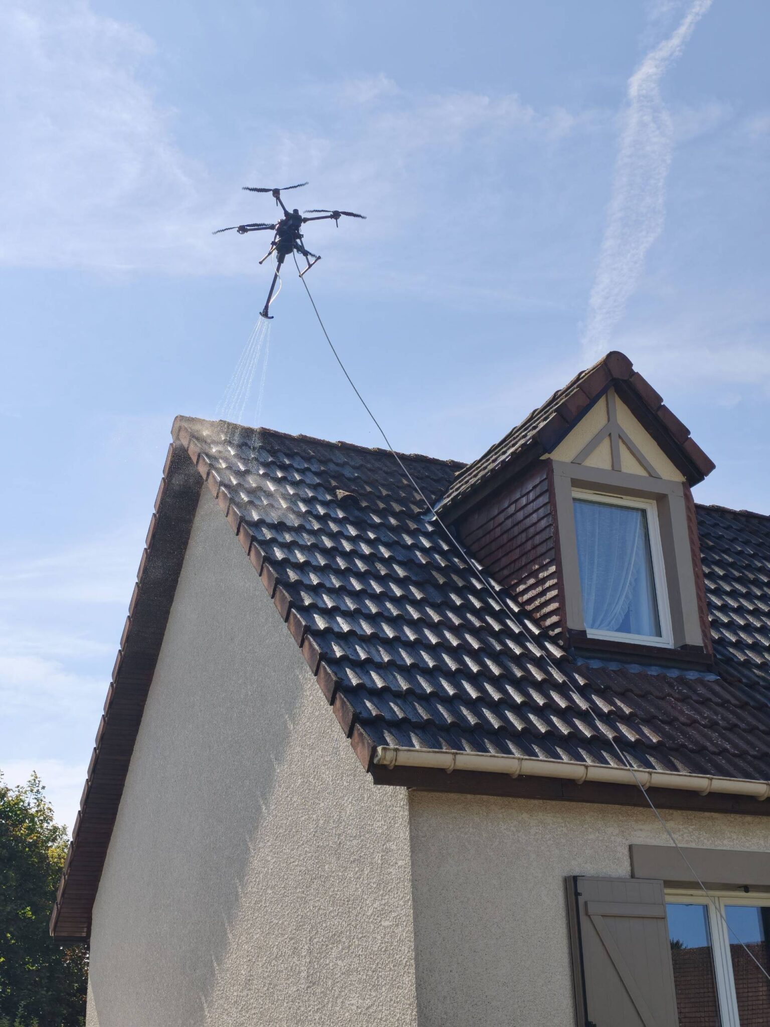 Nettoyage de toiture par drone à Quincampoix