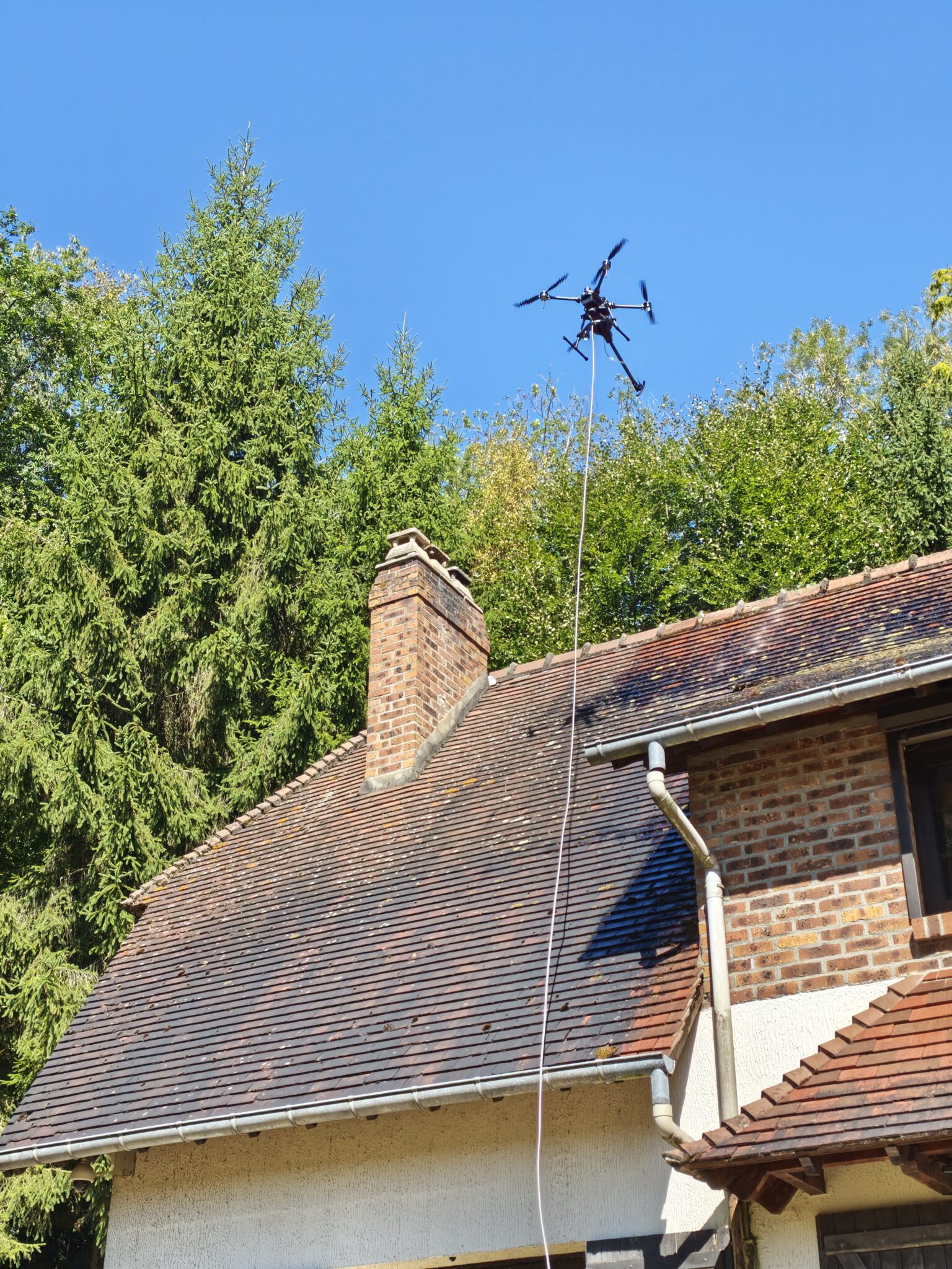 Nettoyage de toiture par drone à Rouen