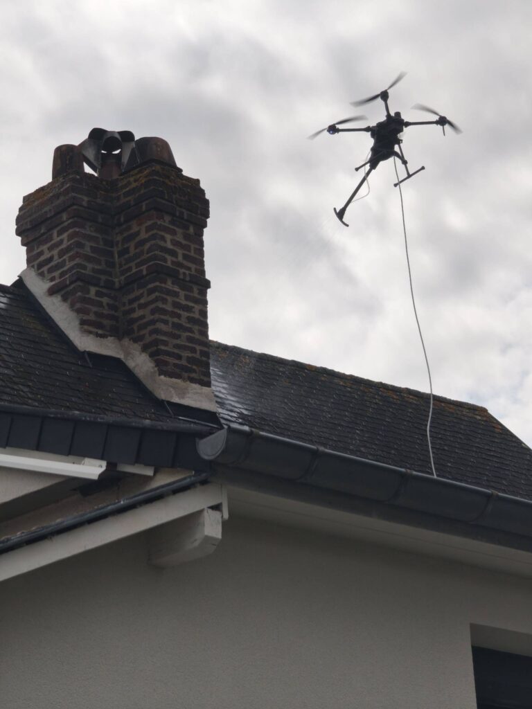 Nettoyage de toiture par drone à Gisors